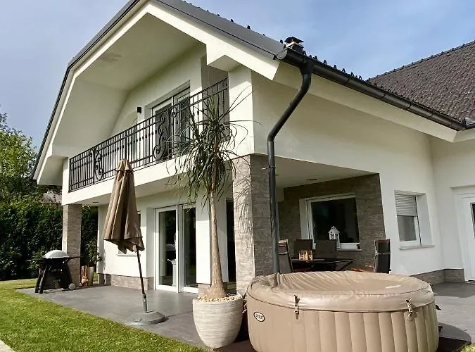 Semesterbostad Hisa Helena Kranj