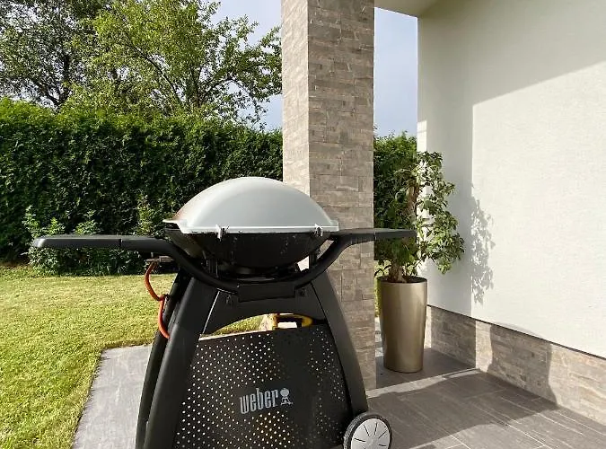 Hisa Helena * クラーニ